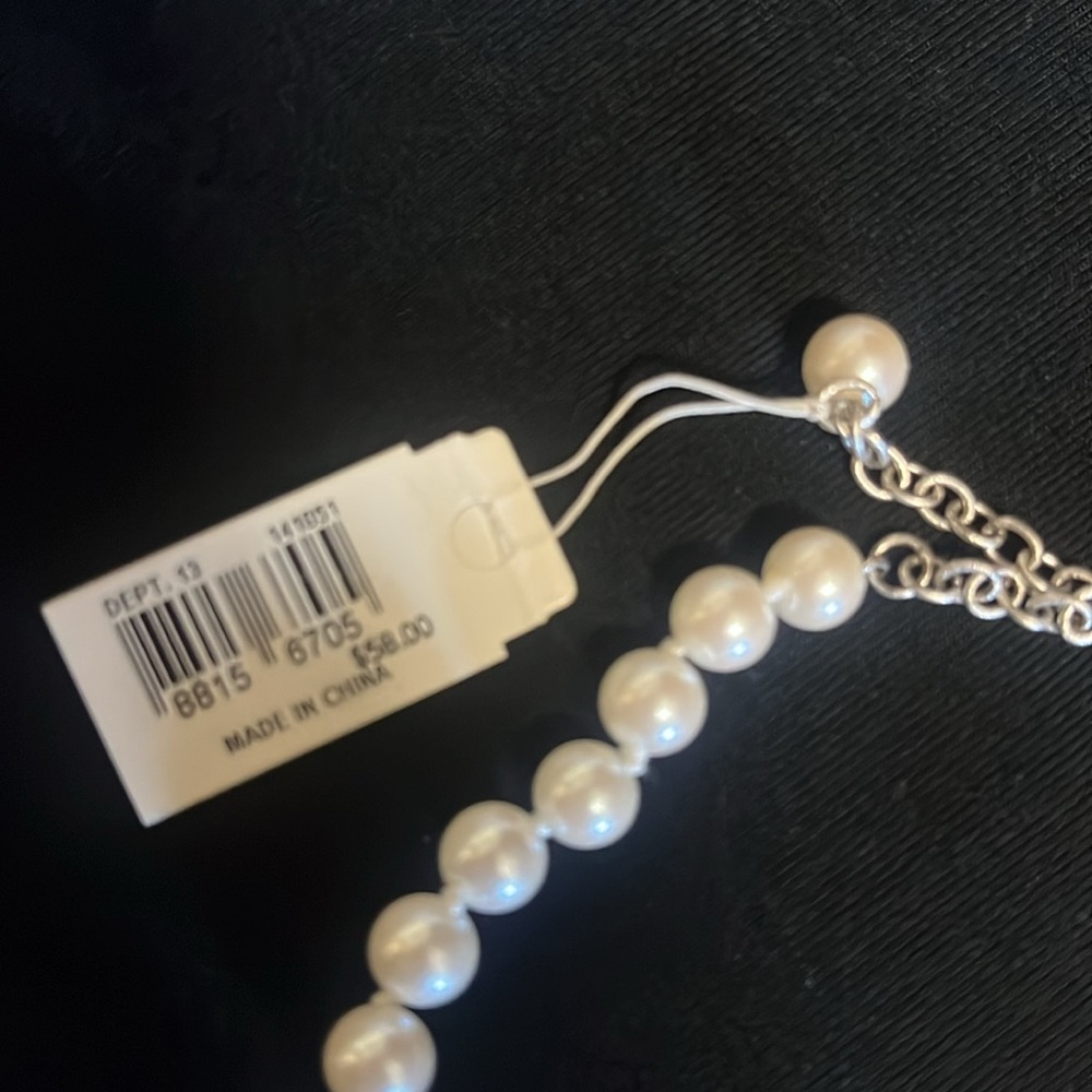 NWT Anne Klein 34” inch graduated pearl strand statement necklace - Picture 6 of 7